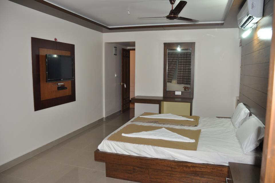 Suprabha Residency Villa Kalasa Eksteriør billede