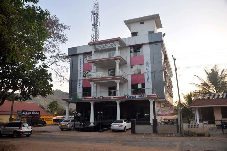 Suprabha Residency Villa Kalasa Eksteriør billede