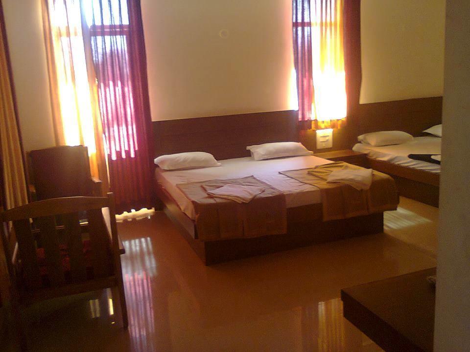 Suprabha Residency Villa Kalasa Eksteriør billede